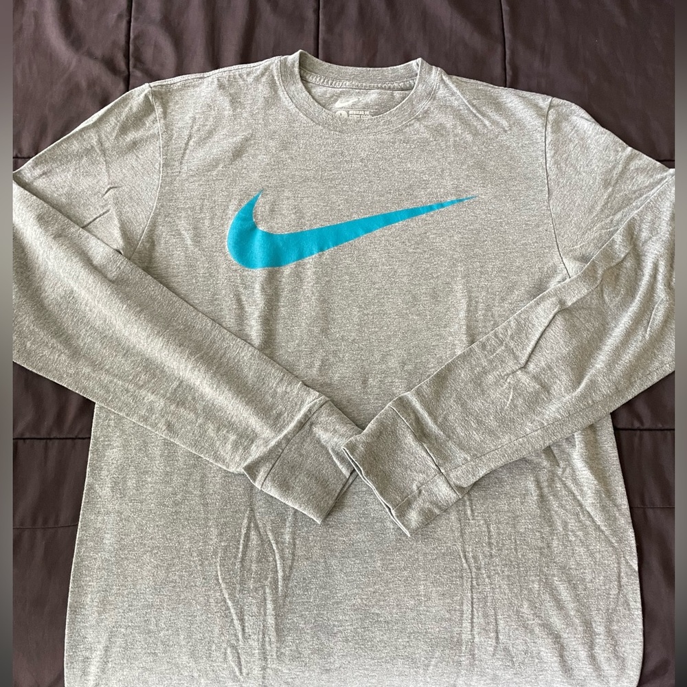 Men’s Nike Long Sleeve T-shirt